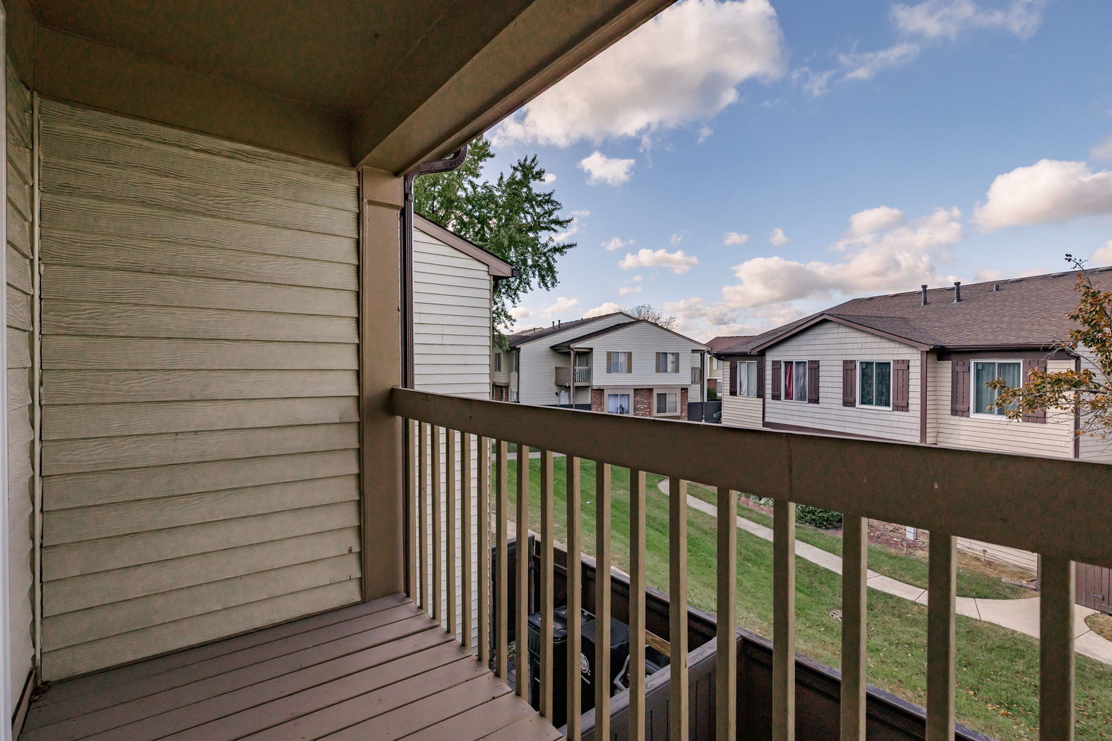 6 Fernwood Drive Bolingbrook IL 60440