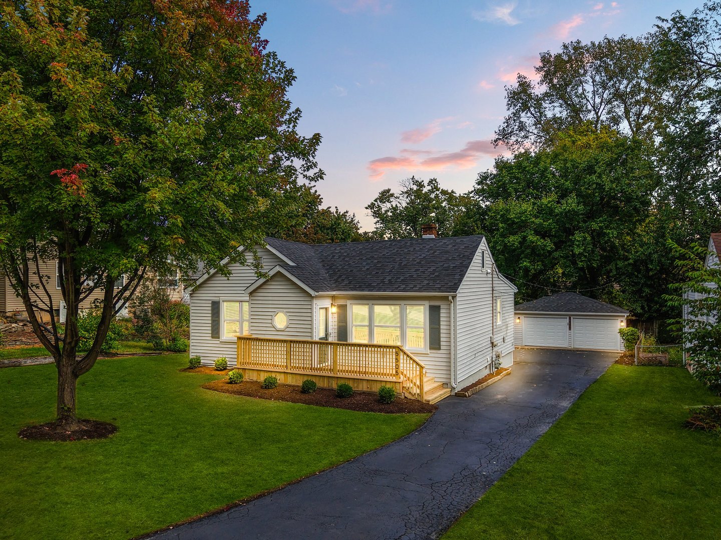 5505 Pershing Avenue Downers Grove IL 60515