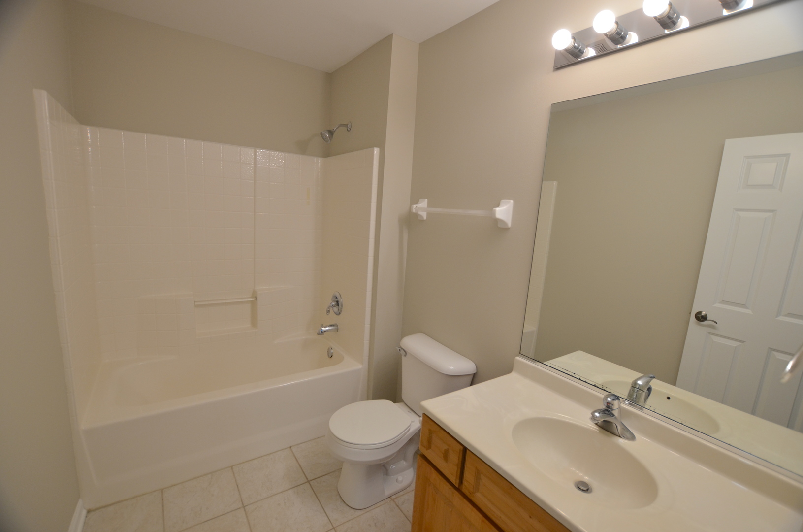 1211 Townes Circle Aurora IL 60502