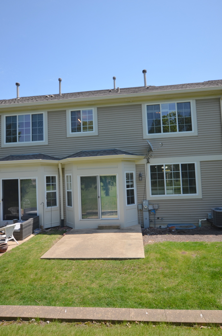 1211 Townes Circle Aurora IL 60502