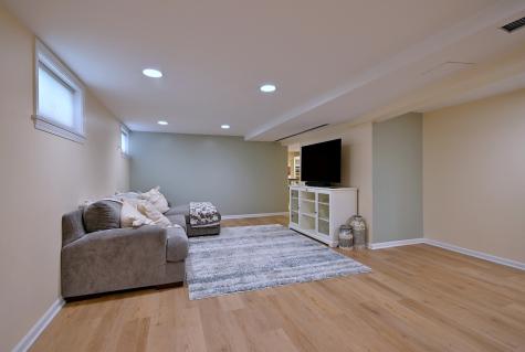 8107 West Irving Park Road Chicago IL 60634