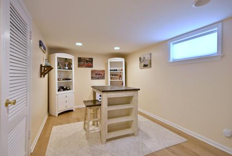 8107 West Irving Park Road Chicago IL 60634
