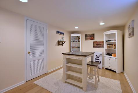 8107 West Irving Park Road Chicago IL 60634