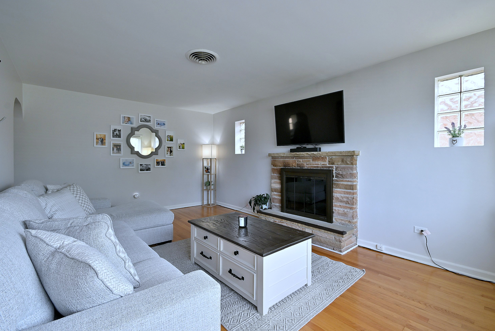 8107 West Irving Park Road Chicago IL 60634