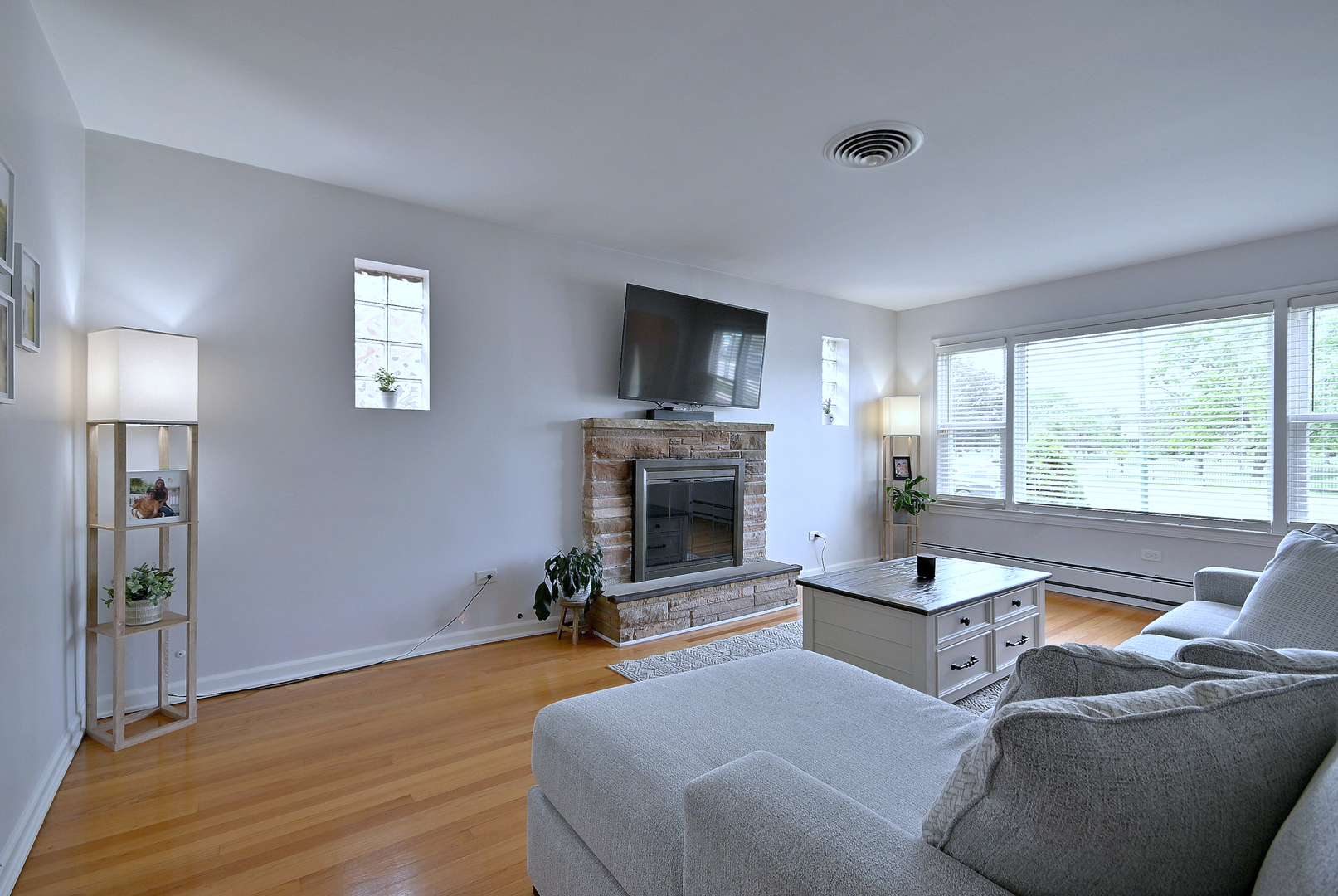 8107 West Irving Park Road Chicago IL 60634