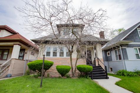 1318 North Menard Avenue Chicago IL 60651