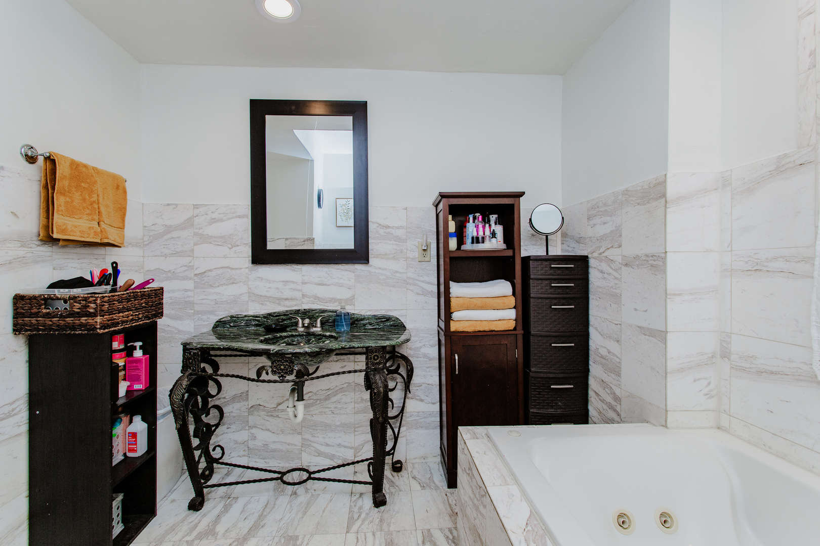 1318 North Menard Avenue Chicago IL 60651