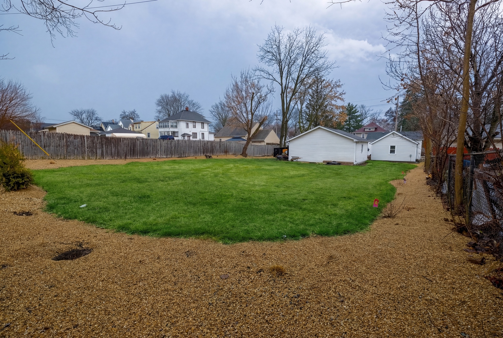 906 Grove Street Aurora IL 60505