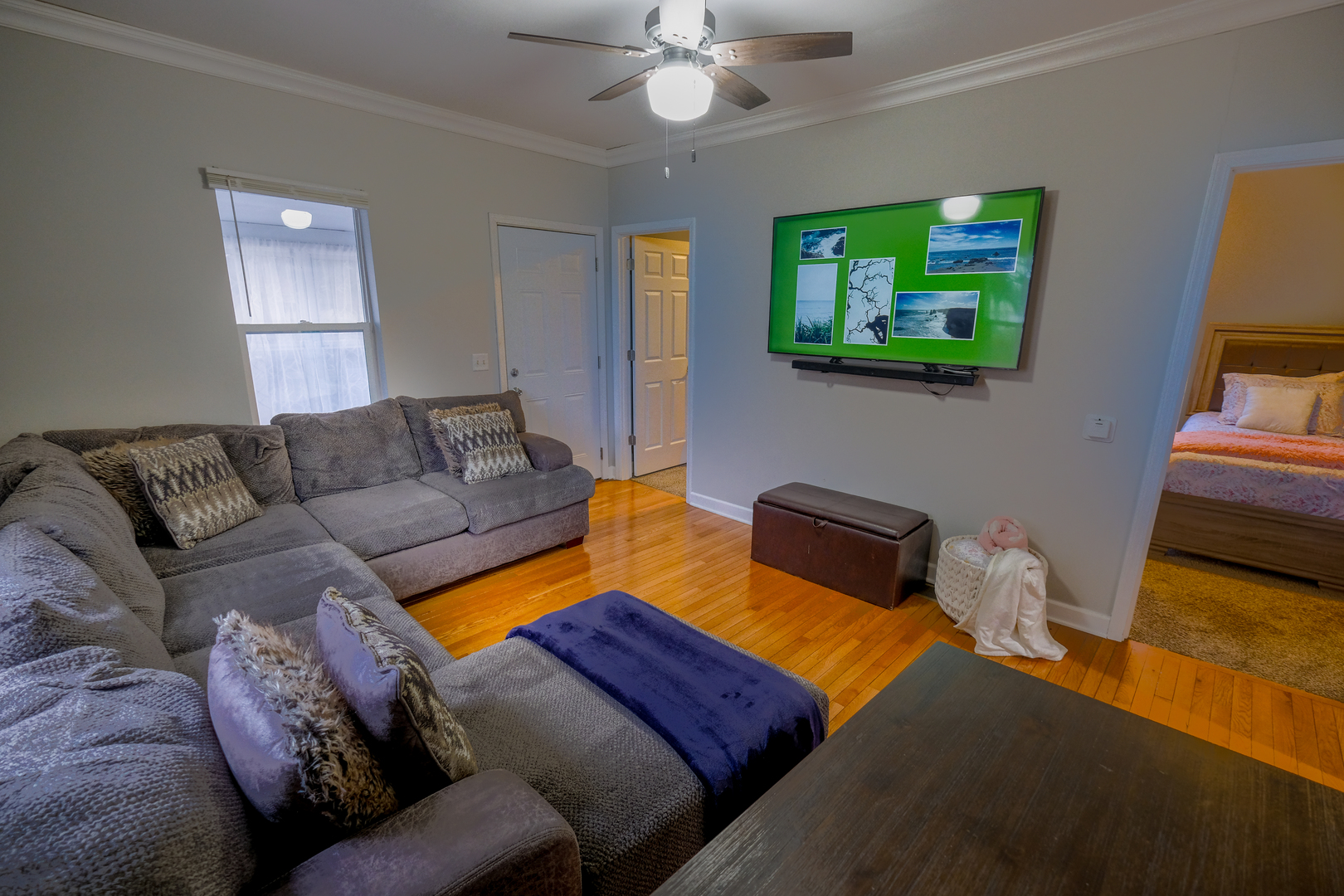 906 Grove Street Aurora IL 60505