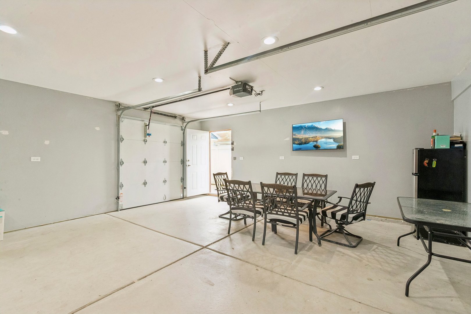 5742 South Rutherford Avenue Chicago IL 60638
