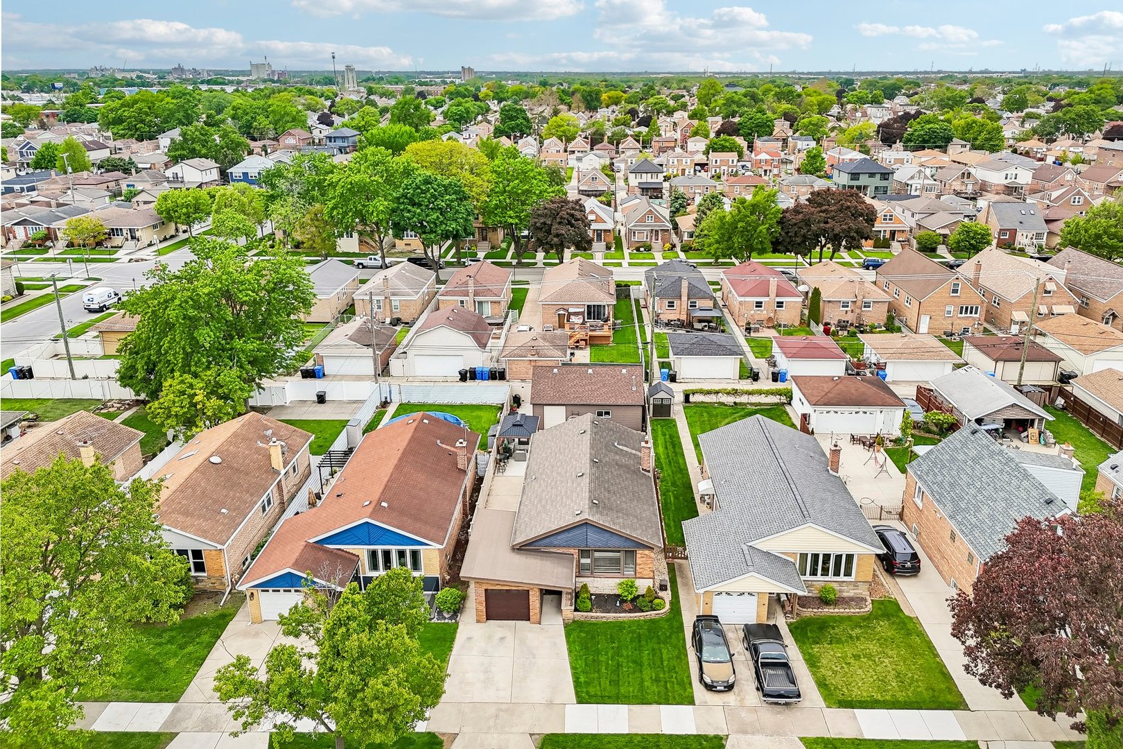 5742 South Rutherford Avenue Chicago IL 60638