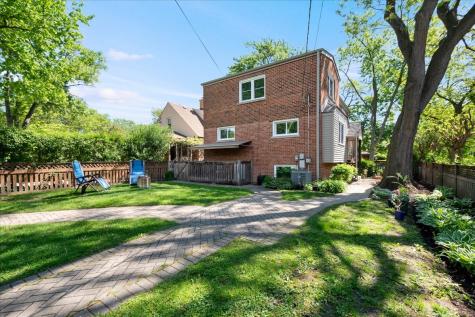 6850 North Lowell Avenue Lincolnwood IL 60712