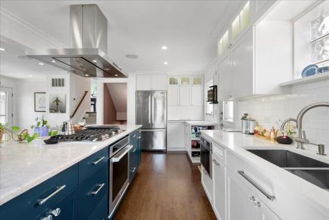 6850 North Lowell Avenue Lincolnwood IL 60712