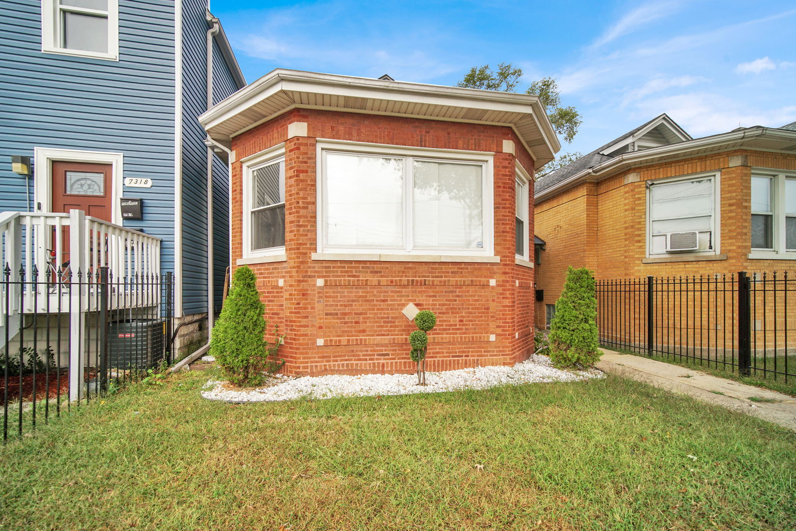7316 South Woodlawn Avenue Chicago IL 60619