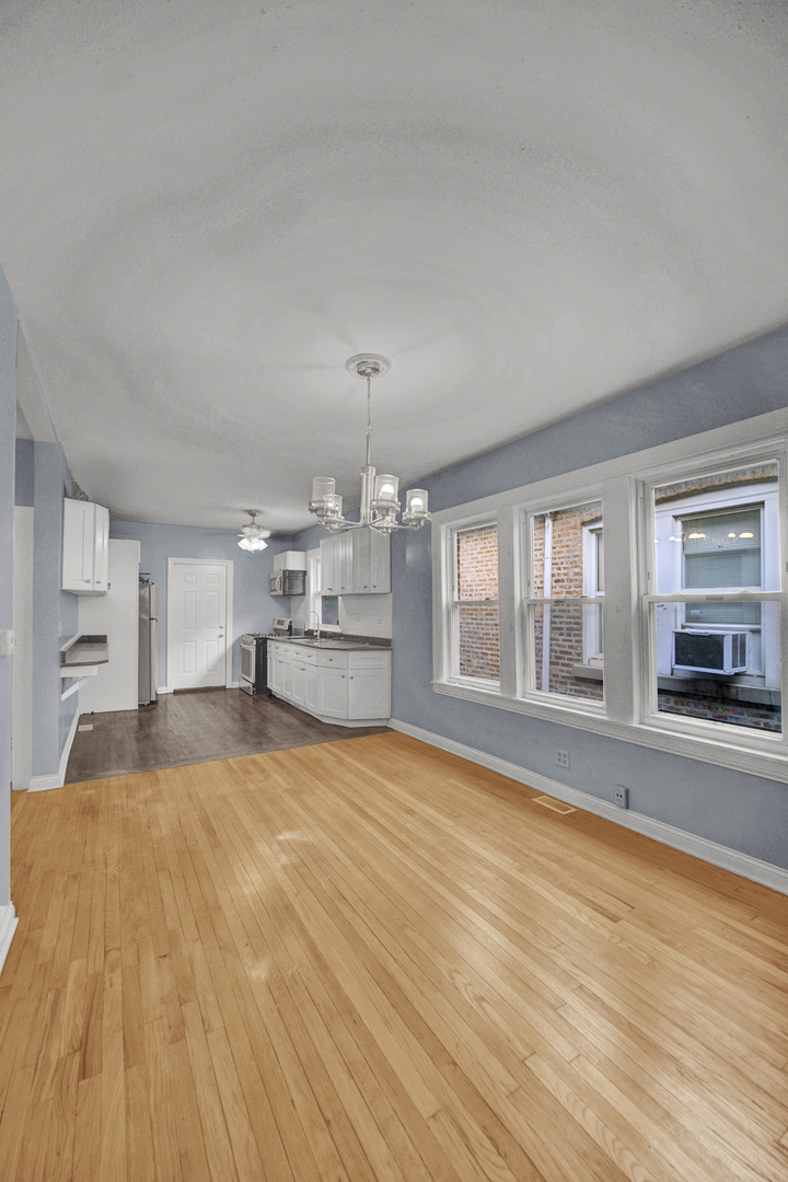7316 South Woodlawn Avenue Chicago IL 60619