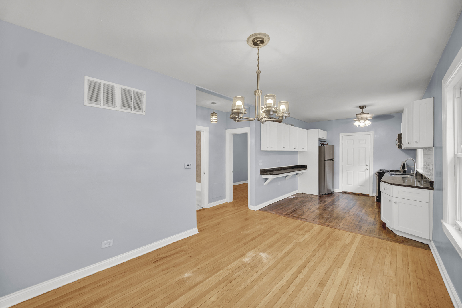 7316 South Woodlawn Avenue Chicago IL 60619