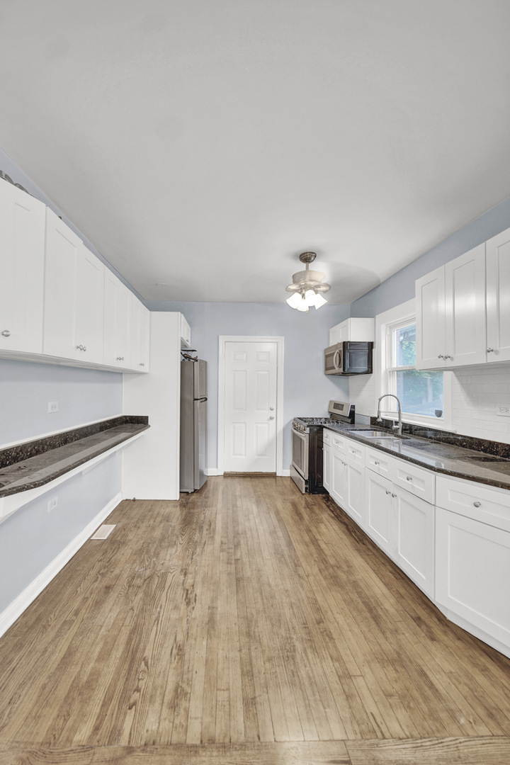 7316 South Woodlawn Avenue Chicago IL 60619
