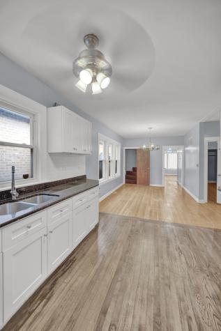7316 South Woodlawn Avenue Chicago IL 60619