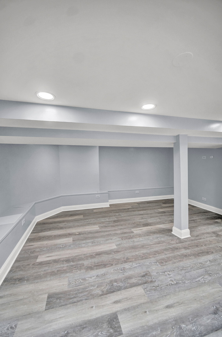 7316 South Woodlawn Avenue Chicago IL 60619