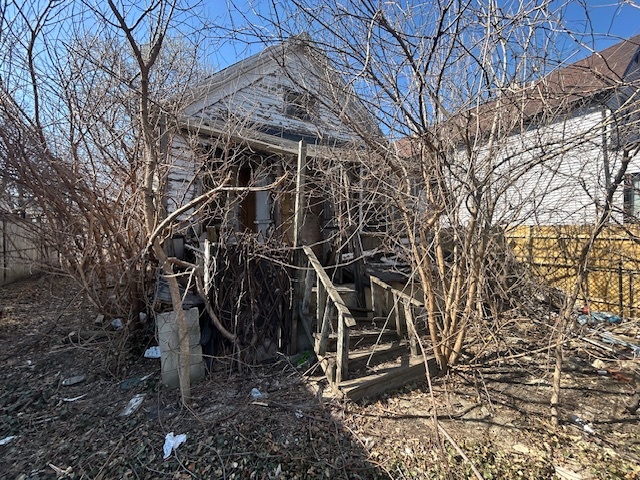 9815 South Carpenter Street Chicago IL 60643