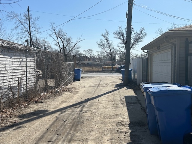 9815 South Carpenter Street Chicago IL 60643