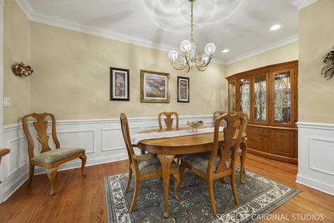 1028 Crestwood Circle St. Charles IL 60175