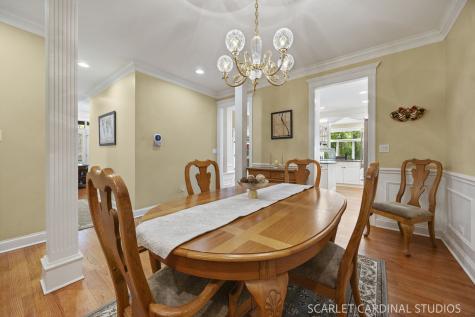 1028 Crestwood Circle St. Charles IL 60175