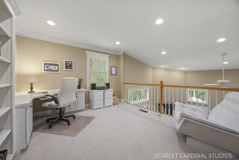 1028 Crestwood Circle St. Charles IL 60175