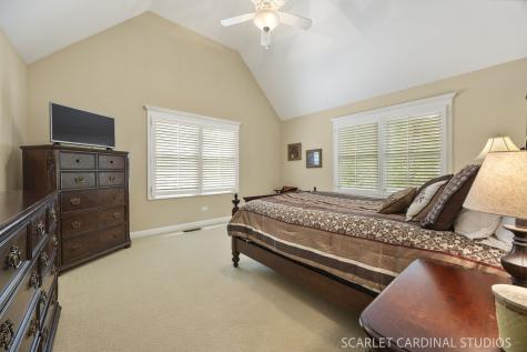 1028 Crestwood Circle St. Charles IL 60175