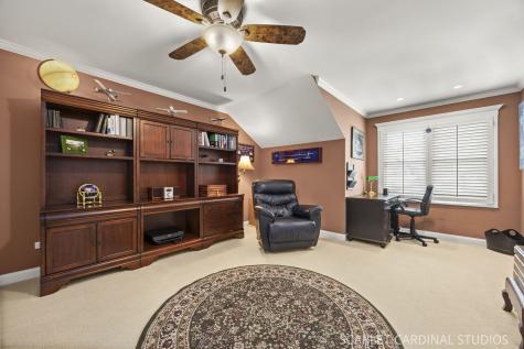 1028 Crestwood Circle St. Charles IL 60175