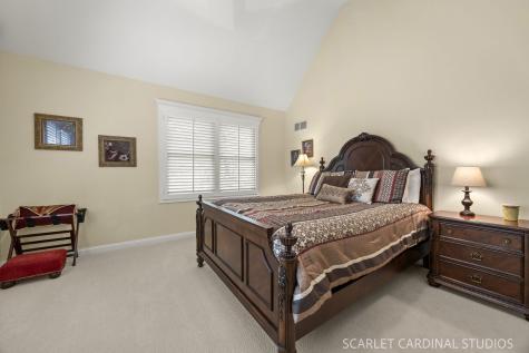 1028 Crestwood Circle St. Charles IL 60175