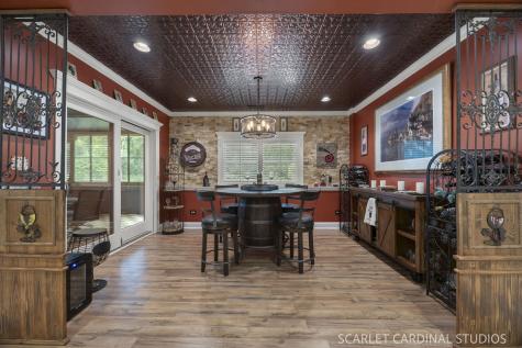 1028 Crestwood Circle St. Charles IL 60175