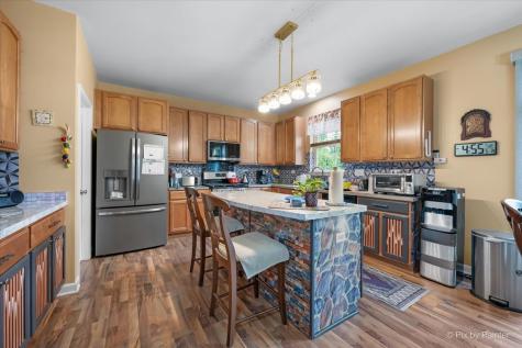 730 Charismatic Drive Oswego IL 60543