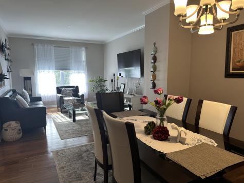 172 North East River Road Des Plaines IL 60016