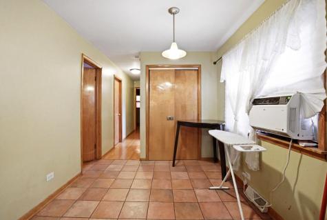 10148 South Peoria Street Chicago IL 60643