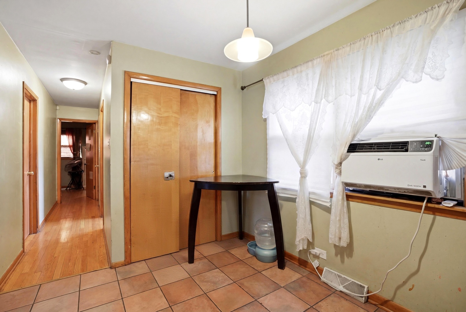 10148 South Peoria Street Chicago IL 60643