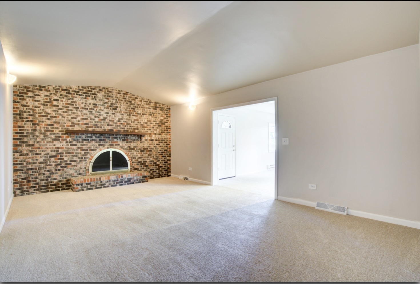 907 Secretariat Drive Naperville IL 60540