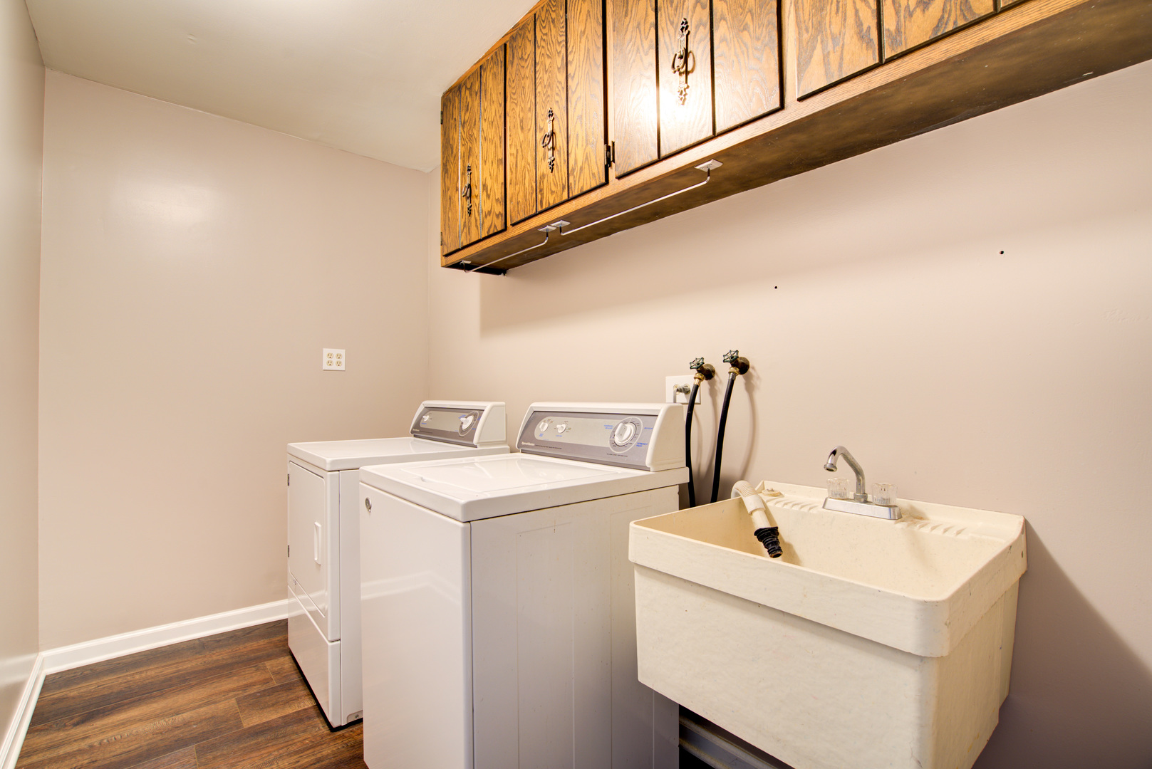 907 Secretariat Drive Naperville IL 60540