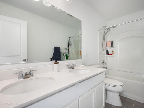 444 Radcliff Lane South Elgin IL 60177