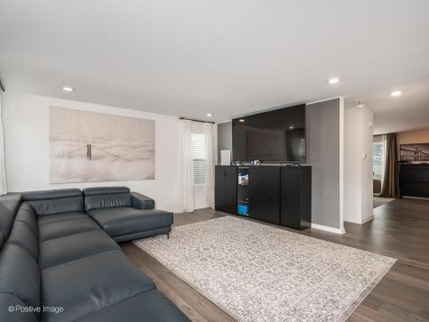 444 Radcliff Lane South Elgin IL 60177