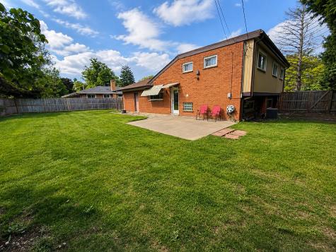 360 East Huntington Lane Elmhurst IL 60126