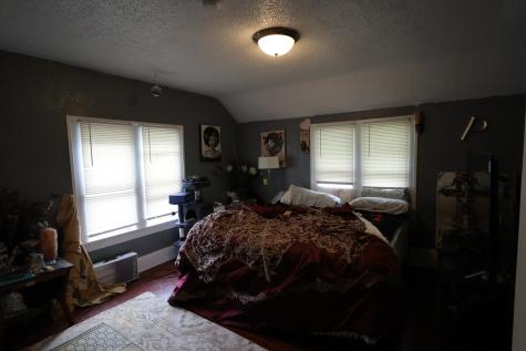 2011 Latham Street Rockford IL 61103