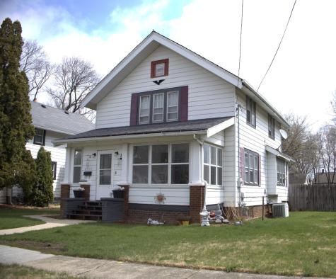 2011 Latham Street Rockford IL 61103