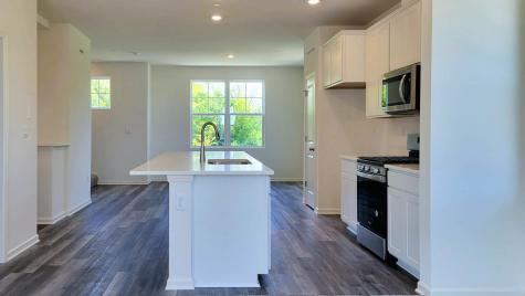 561 Yosemite Way Mundelein IL 60060