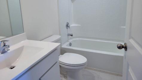 561 Yosemite Way Mundelein IL 60060