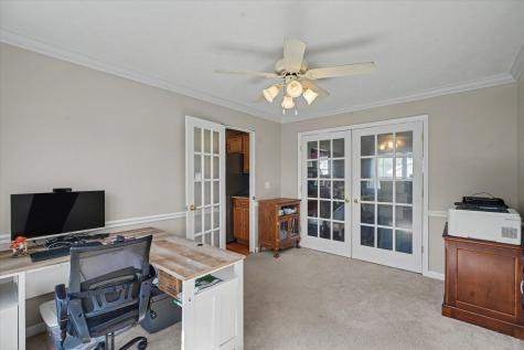 401 Crest View Drive Monticello IL 61856
