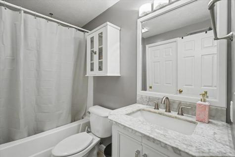 401 Crest View Drive Monticello IL 61856