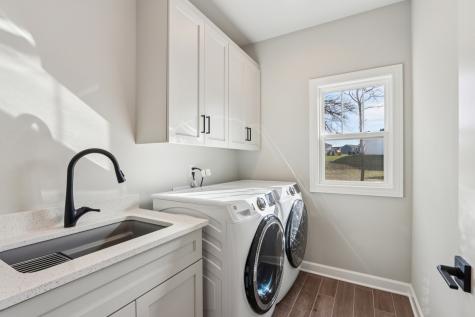 39W910 Catlin Square Geneva IL 60134