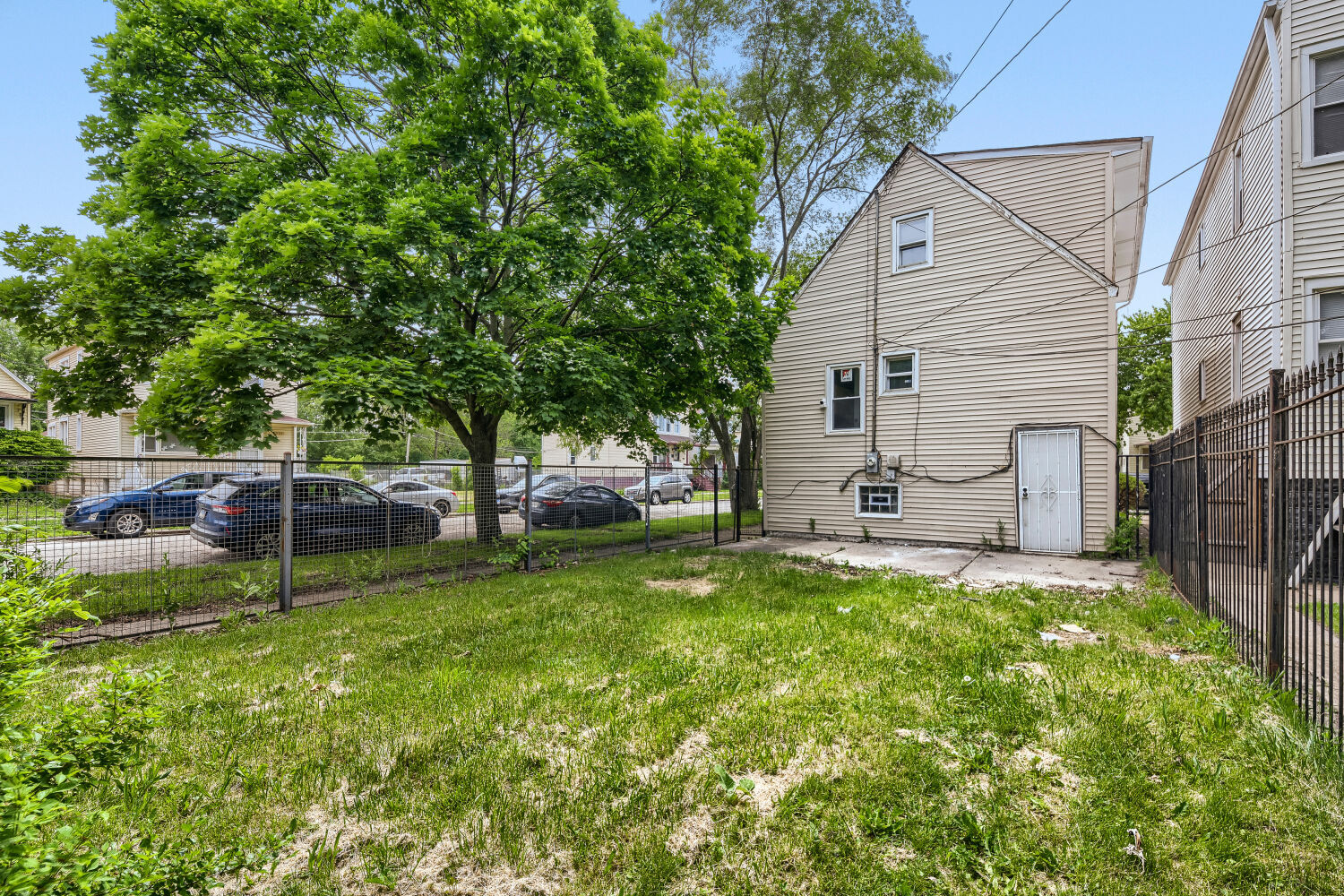 12025 South Prairie Avenue Chicago IL 60628