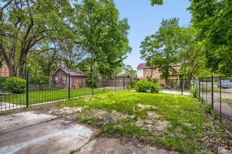 12025 South Prairie Avenue Chicago IL 60628
